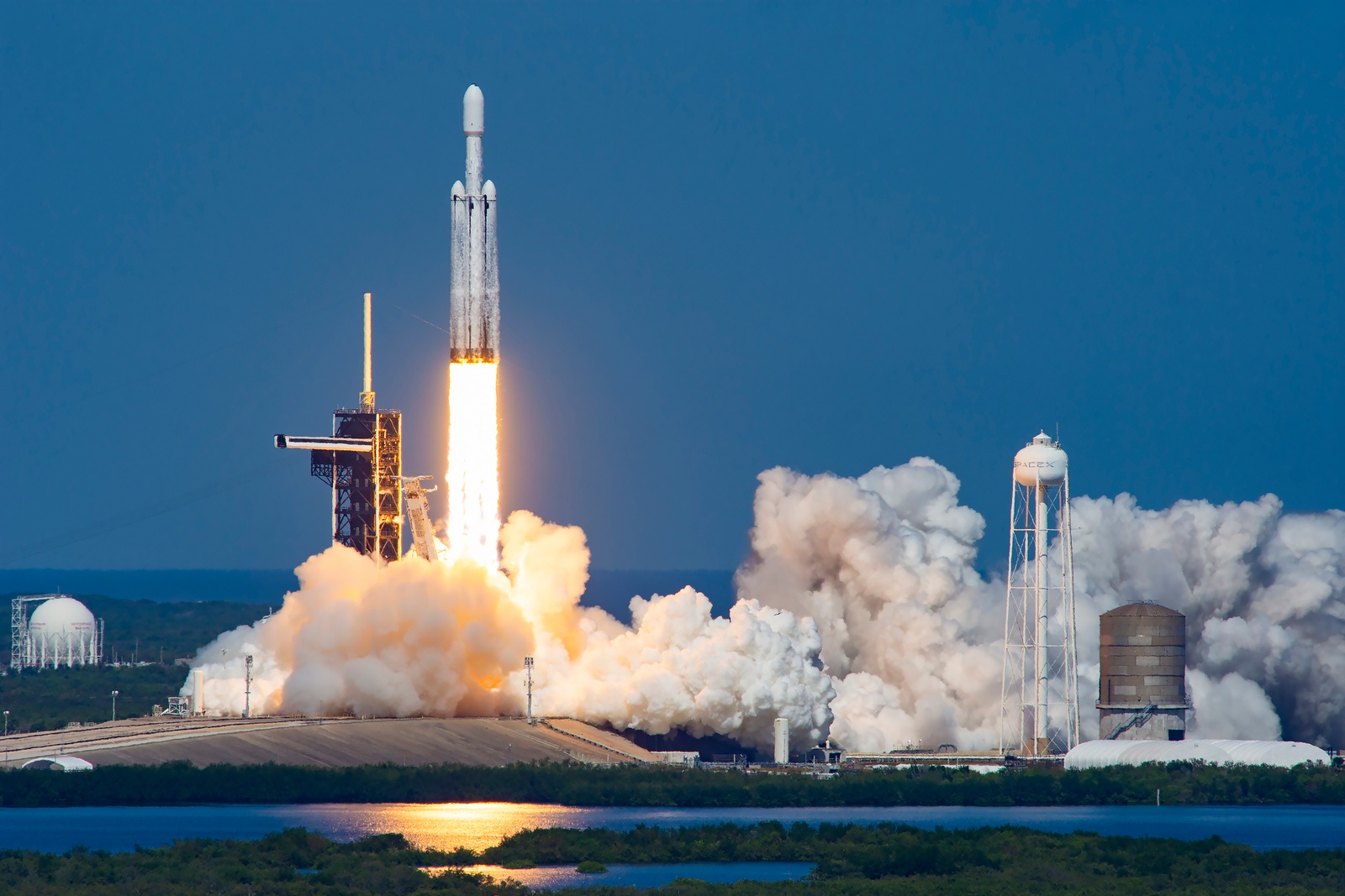 Falcon Heavy | Dragonfly