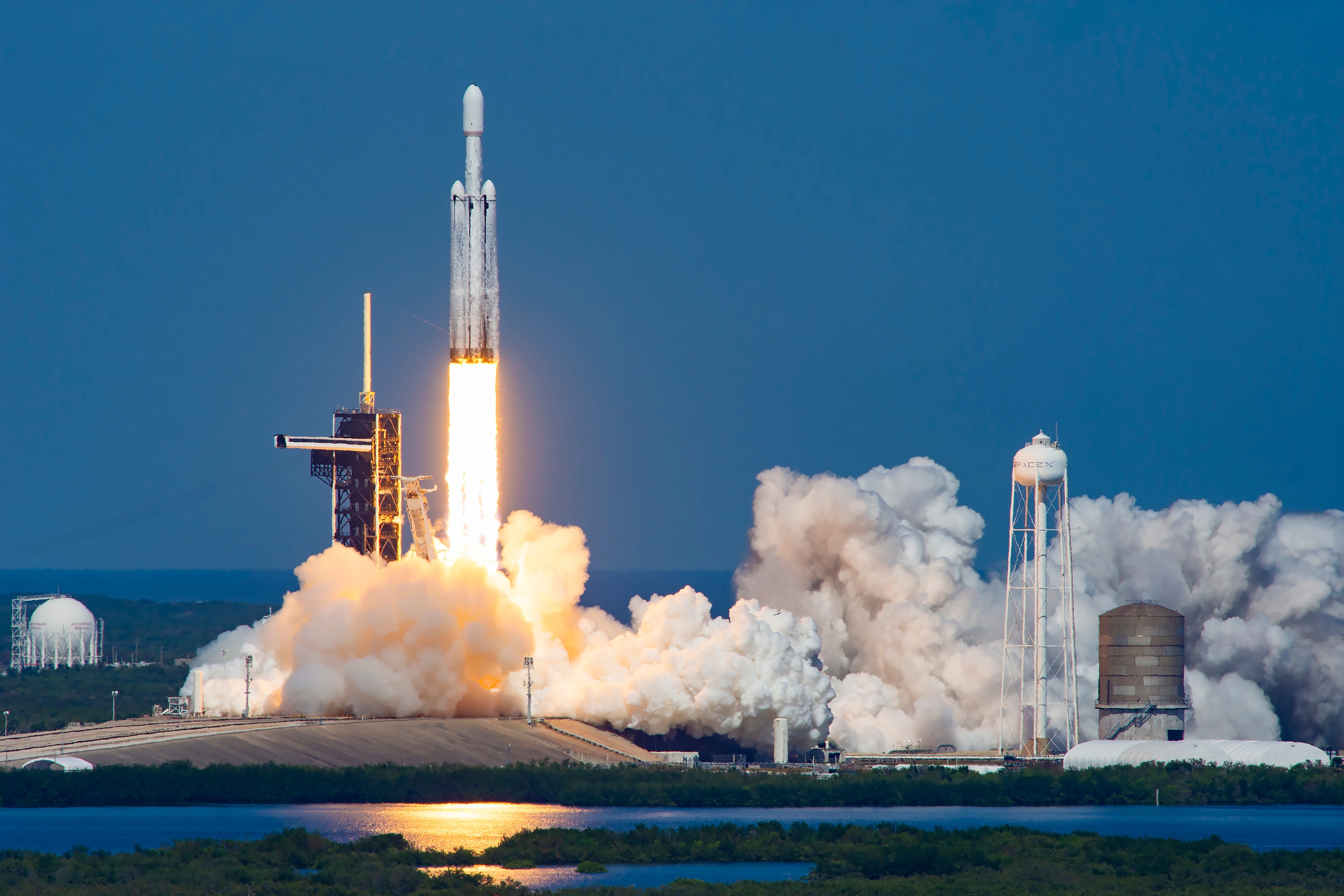 Falcon Heavy | Dragonfly